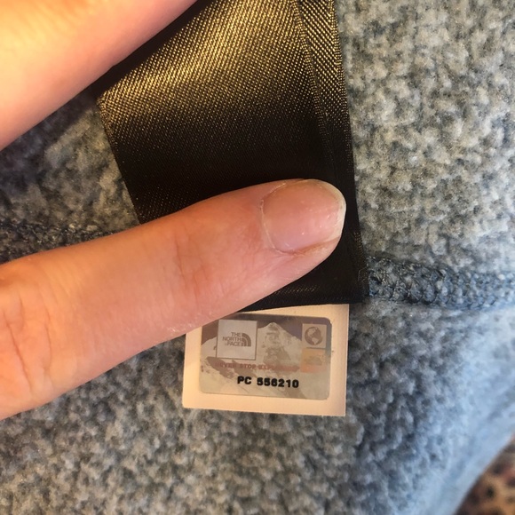 Great condition Women’s North Face hooded jacket size xs light blue speckled - Picture 9 of 17